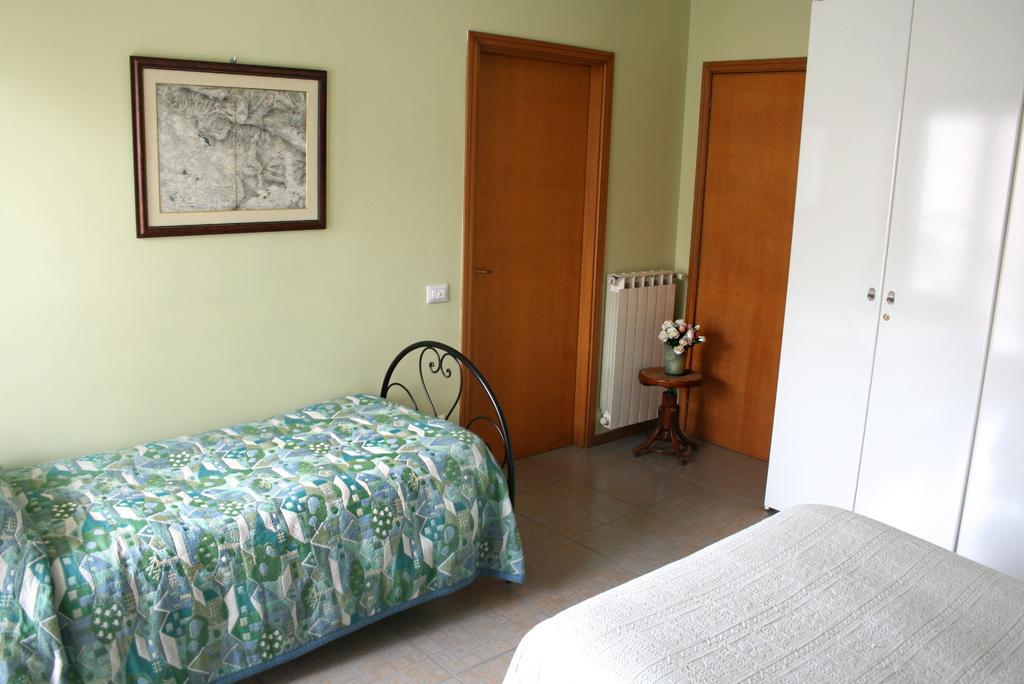 Domi Apartments Wellness Pompeya Habitación foto